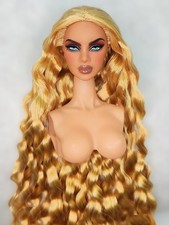 Fashion Royalty OOAK Bambola