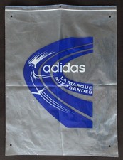 ADIDAS Il marchio a 3 strisce