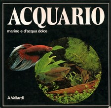 Acquario marino e d'acqua