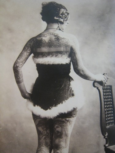 Antica foto signora - di, tatuata