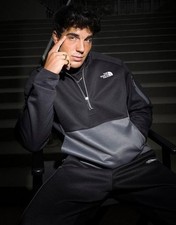 The North Face Tek 1/2 Zip Top