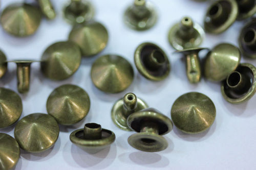 200pz borchie sfuse cono - borchie, a
