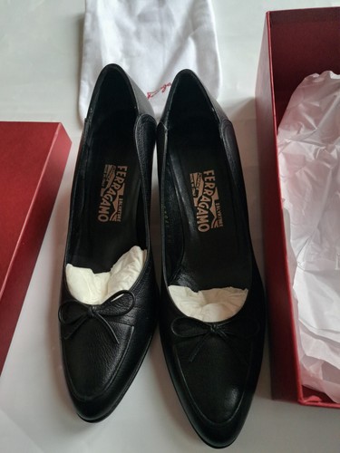 Salvatore ferragamo pelle nera - pelle,