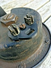 Isolatore/distanziale clacson