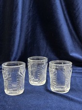 Piccoli bicchieri in vetro