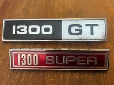 DUE DISTINTIVI AUTO D'EPOCA -