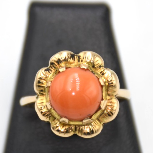 Anello fiore con corallo