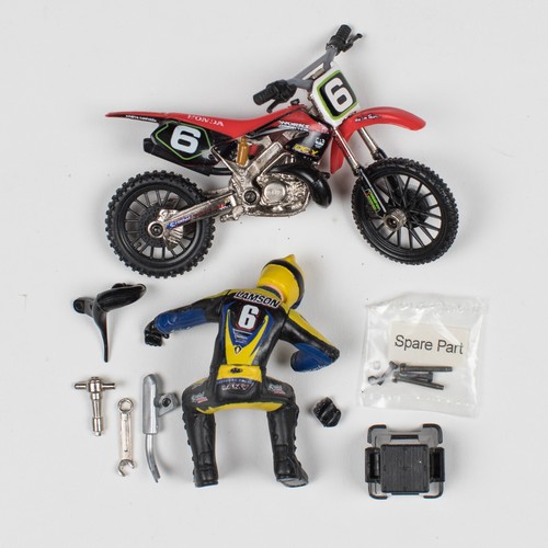 Hot wheels moto core steve - hot,