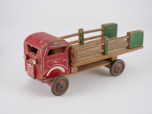 Camion piattaforma con - piattaforma, sponde