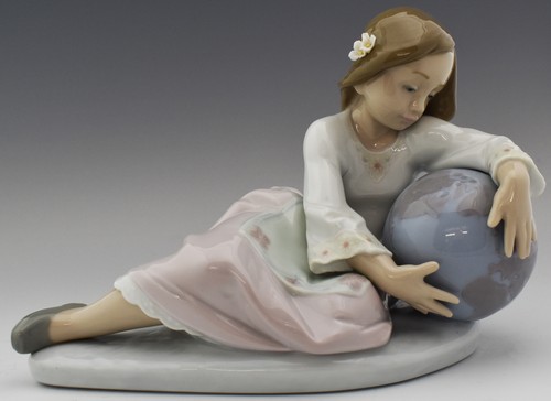Lladro world fantasy - world,