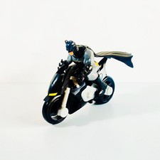 BATMAN Kinder gran sorpresa  2024 action figure Batman