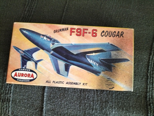 Aurora grumman f9f cougar - f9f-6,