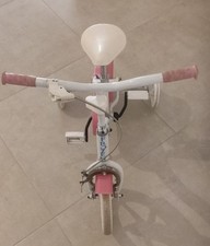 Vendo bicicletta per bambina con tema Disney Frozen, in buone condizioni.?...