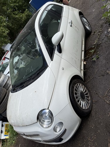 Breaking fiat 500 lounge rhd - 500,