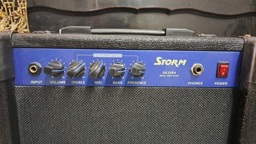 Amplificatore per basso - amplificatore,