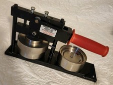 Macchina per bottoni Tecre