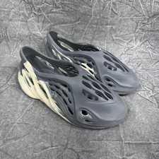 Adidas Men's 7 Grey Yeezy Foam