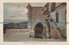 R668525 Taormina. Porta S