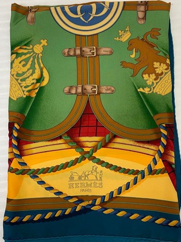 Hermes grande tenue carre - grande,