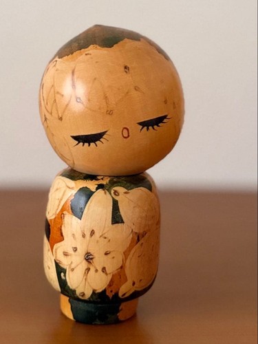 Piccola bambola kokeshi - piccola,