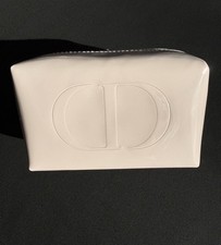 ✨ Pochette DIOR Beauty