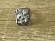 Anello Con Cammeo Fiore 