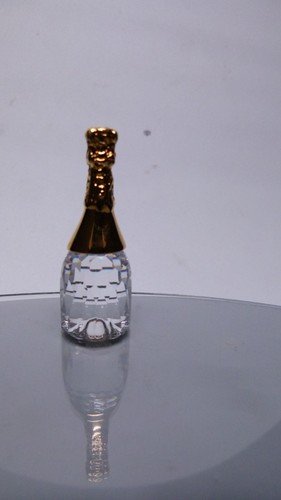 Statuina bottiglia champagne