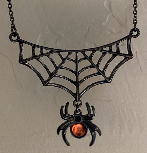 Collana ragnatela vedova - collana,