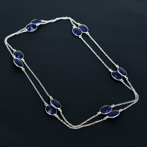 Collana con pietre preziose