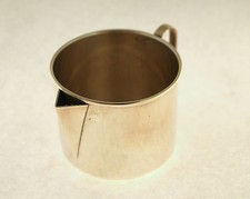 Lattiera in argento massiccio 800 disponibile in due pesi diversi 