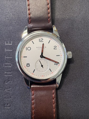 Nomos glashütte club - club, campus