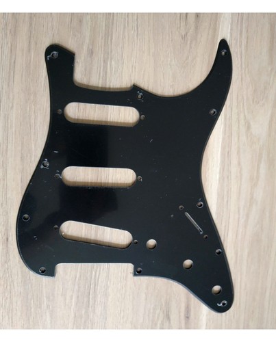 Pickguard noir ply - 1, 11trous