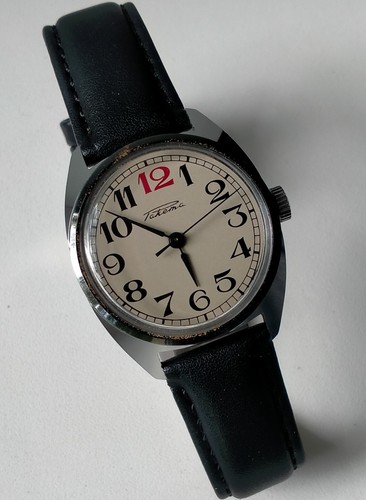 Orologio meccanico sovietico