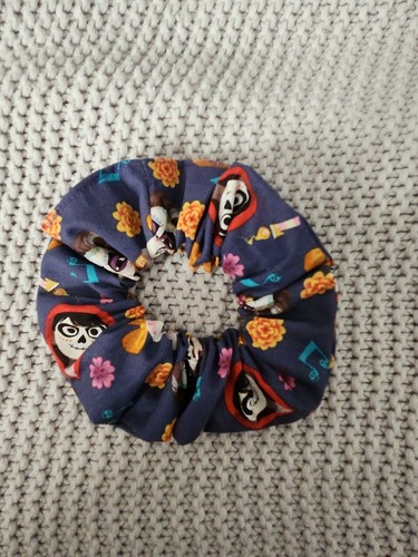 Scrunchie per capelli fatto a - ,