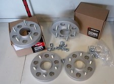 Coppia distanziali ruota