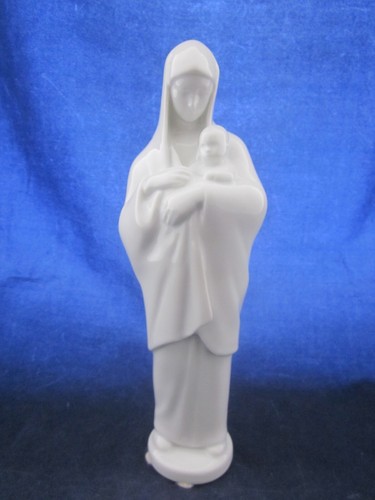 Statuina bing e - bing,