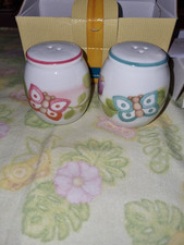 Thun Sale e Pepe Fiori E Fantasia Pasqua Farfalla Coccinella Con Scatola