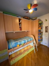 cameretta con letti a ponte