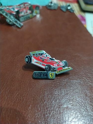 Spilla ferrari bolaffi - spilla,