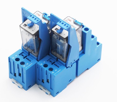 Finder 9 220 0040 - 2x,