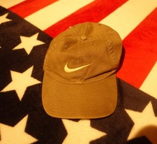CAPPELLO NIKE VINTAGE ANNI 90