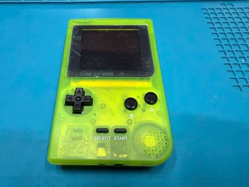 Game boy pocket - clear, yellow