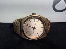 Nixon The Time Teller oro rosa