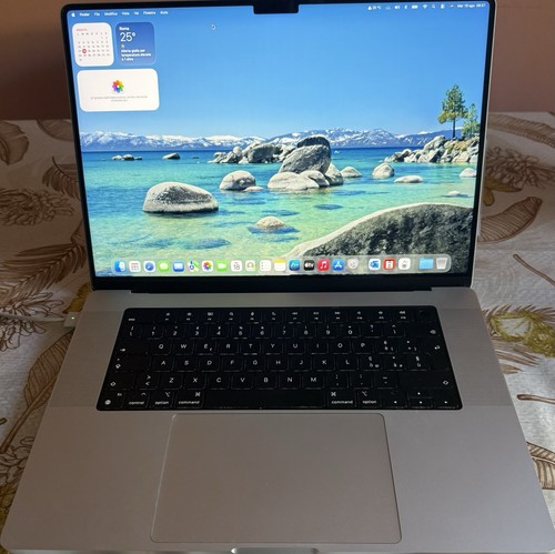 Macbook pro m1 - pro, 16