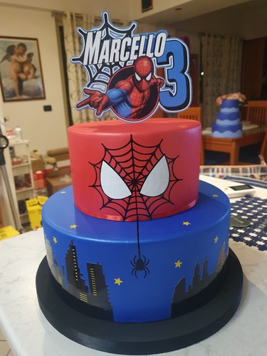 Torta finta spidermen - torta,