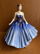 Figurina Royal Doulton Abigail Fine Bone China Signora dell'anno 2006 HN4824