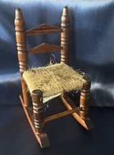 Sedia a dondolo bambola