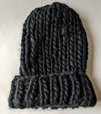 NEU ZARA BEANIE MÜTZE SCHWARZ