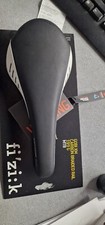 Sella Fizik Wing Flex Gobi Tail Flex  XM Nera NUOVA CARBON