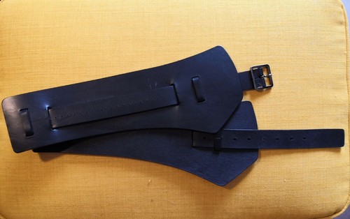 Brioni authentic leather waist - authentic,